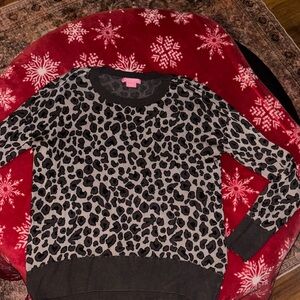 Isaac Mizrahi Black and Gray Leopard Sweater